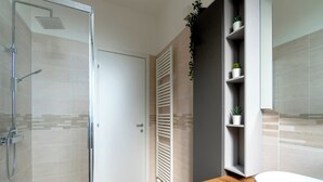 ห้องพัก, 1 ห้องนอน, ระเบียง, วิวสวน | ห้องน้ำ