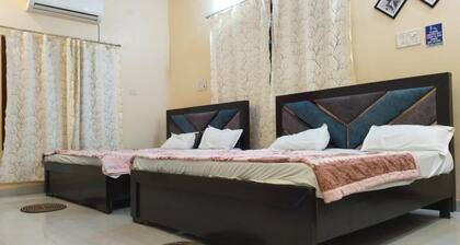 Centrally Located Guest House in Holy City Ayodhya Dhaam.