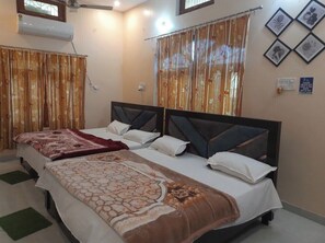 8 habitaciones, cuna de viaje, wifi y ropa de cama 