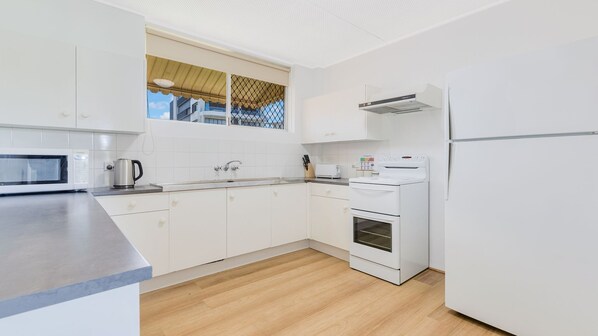 Microwave, oven, dishwasher