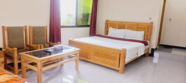 Sistema de insonorización, tabla de planchar con plancha y wifi gratis