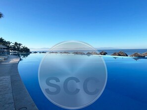 Pool - Beautiful beachfront condominium. (Nuevo Vallarta)