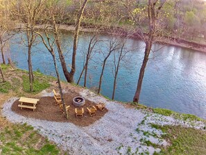 Property grounds - The Patsy at High Bank – Cozy Elk Riverfront Tiny Cabin in Scenic Noel, MO (Noel)