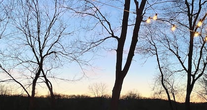 The Patsy at High Bank – Cozy Elk Riverfront Tiny Cabin in Scenic Noel, MO