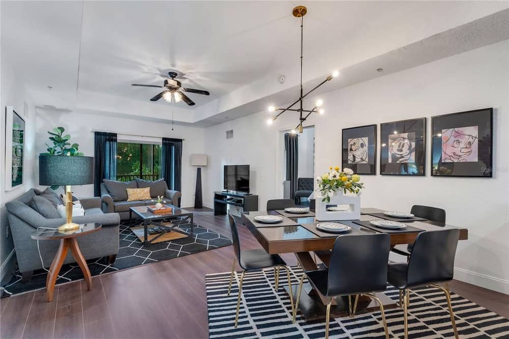 3 bed - Private Oasis - Completley Immaculate - Lake Davenport, FL