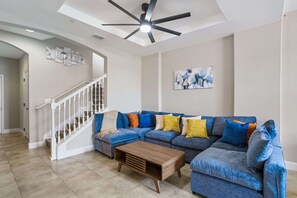 Room - 4 Bed Villa Tierra Del Sol Retreat (Davenport)