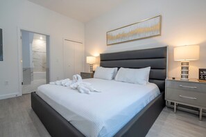 5 bedrooms - Azur Resort - Luxury 5 Bed Villa - Private Pool (Davenport)