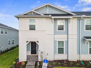 5 bedrooms - Brand New 5 bed Villa in Windsor Cay (Clermont)