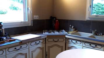 Micro-ondes, four, plaque de cuisson, lave-vaisselle