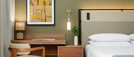 Minibar, caja fuerte, escritorio y cortinas opacas