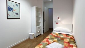 1 bedroom, iron/ironing board, bed sheets