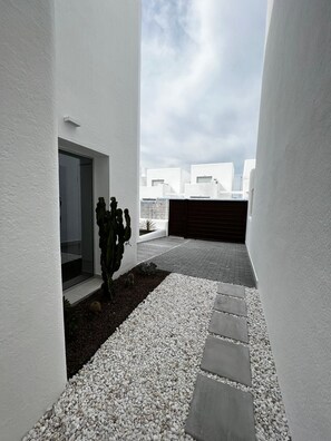 Exterior detail - Charming villa with outside pool and rooftop terrace in San Fulgencio (San Fulgencio)