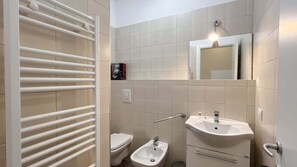 Een douche, een haardroger