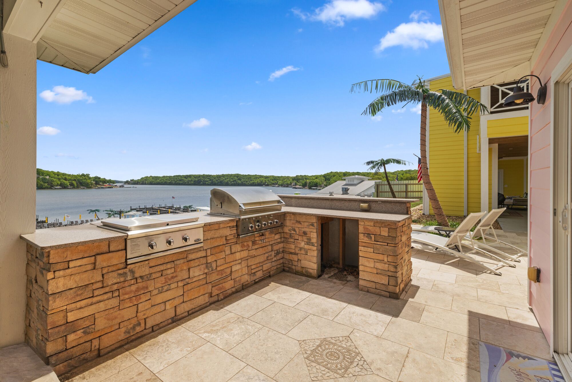 The Paloma Lakeview | Terrasse/gårdhave