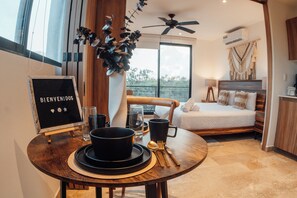 Departamento Deluxe, balcón, vista a la ciudad | 1 habitación, cortinas blackout y wifi gratis