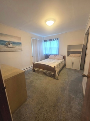 3 chambres, bureau, Wi-Fi gratuit, draps fournis