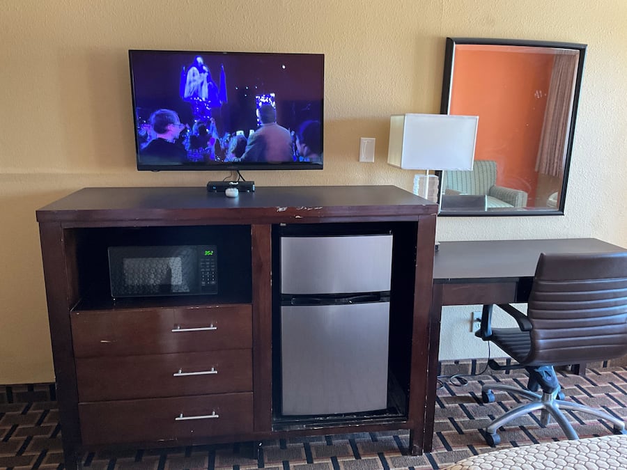 Desk, laptop workspace, blackout curtains, soundproofing