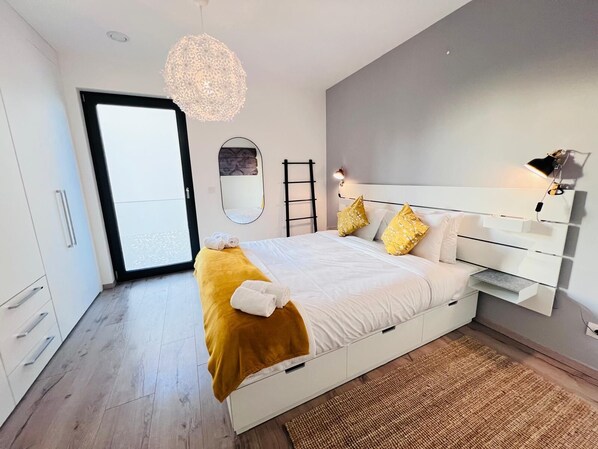 1 chambre, fer et planche à repasser, Wi-Fi gratuit