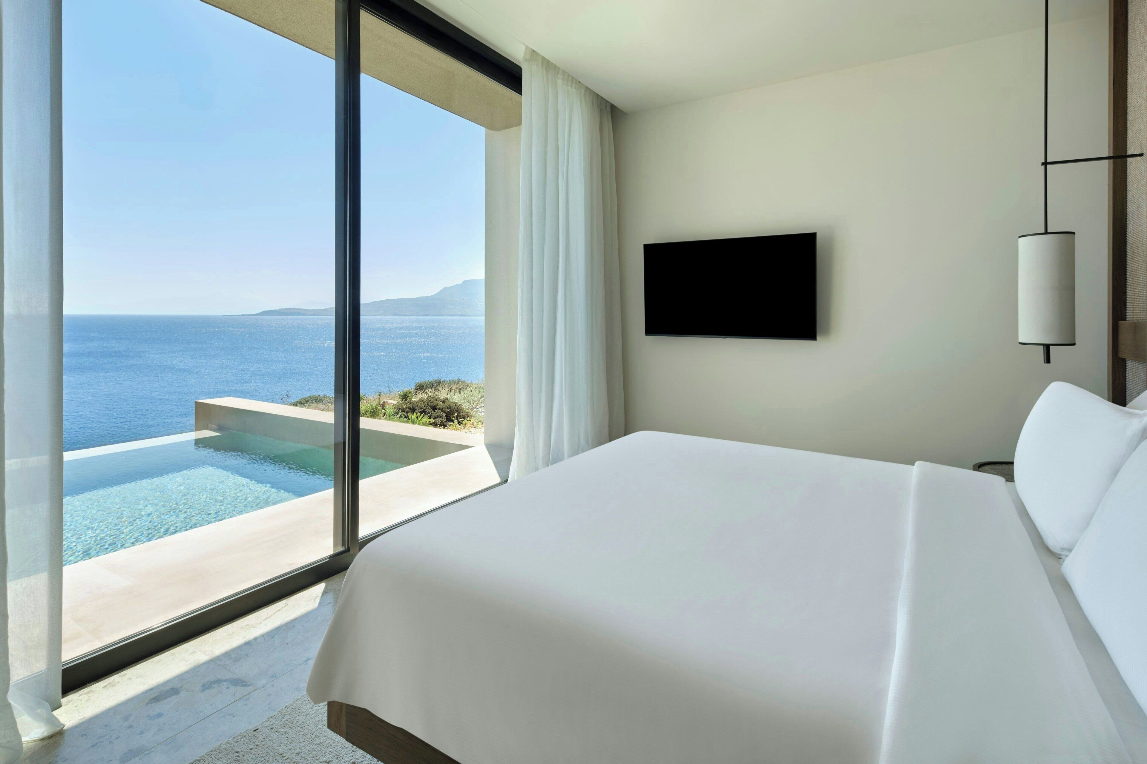 Executive Suite, 1 King, Sofa bed, Sea view, Private pool, Terrace | Minibar, Zimmersafe, Schreibtisch, Verdunkelungsvorhänge