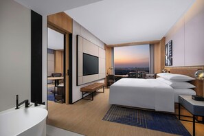 Premier-svíta - 1 svefnherbergi - útsýni yfir á | Hljóðeinangrun, aukarúm, rúmföt