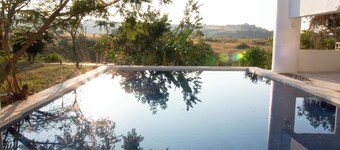 Casita Perla Heated Pool Volcano View Hot Tub King Bed Grill EV Organic Fruit