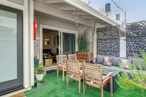 Terrace/patio - 1 Mi to Dtwn Napa: Townhome w/ Pool Access (Napa)