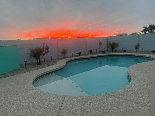 WOWZZZA! Remodeled 2025, SW YARD, Heated Pool Home, 5 STARS ABOVE THE REST!!