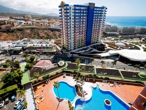 Exterior - Captivating 1-bed Apartment in Adeje (Adeje)