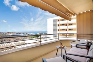 Property grounds - Captivating 1-bed Apartment in Adeje (Adeje)