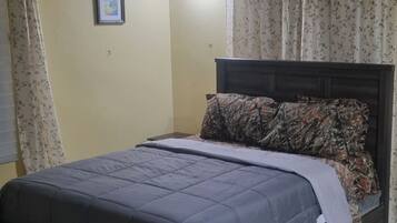 1 soverom, strykejern/-brett, wi-fi og sengetøy