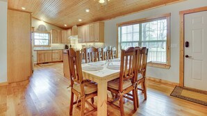 Unclassified image, 3 of 29, button - Norfork Lake Access: Cabin w/ Deck & Water View! (Elizabeth)