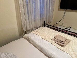 책상, 암막 커튼, 무료 WiFi