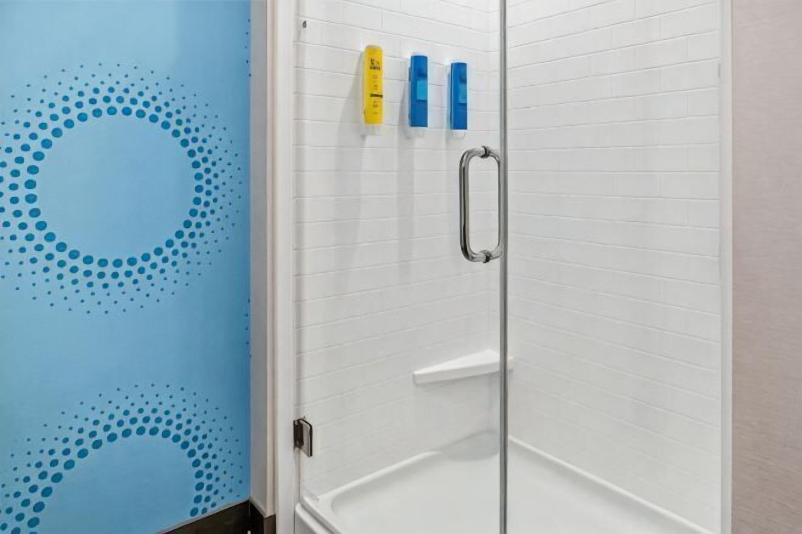 Bathroom | Free toiletries, hair dryer, towels, soap