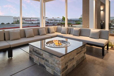 Home2 Suites By Hilton Woodland Sacramento