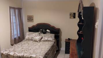 2 chambres, fer et planche à repasser, Wi-Fi, literie fournie