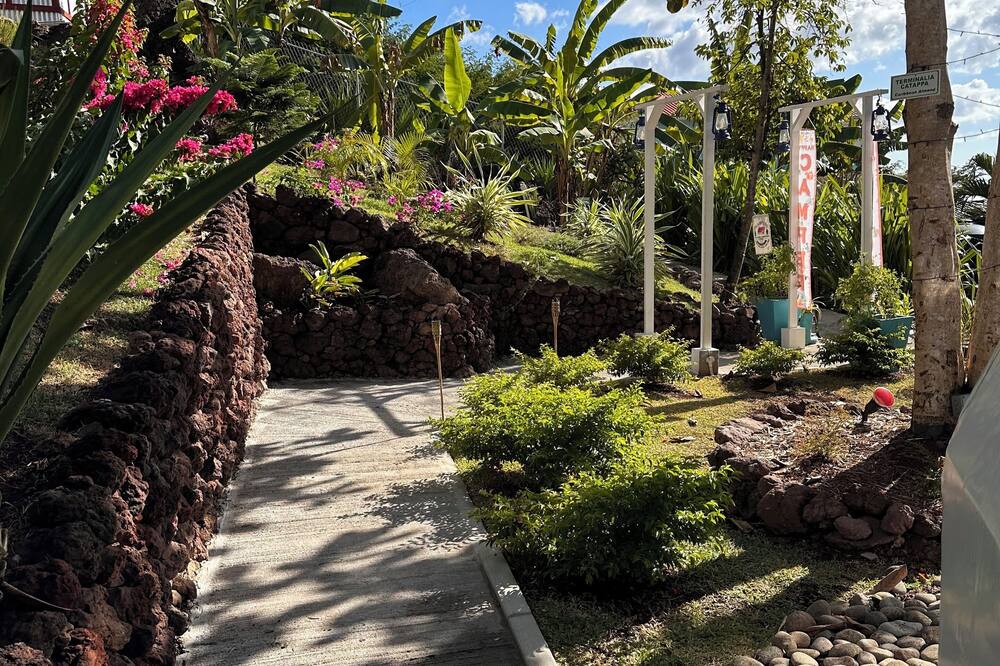 The Secret Garden - Glamping Grenada