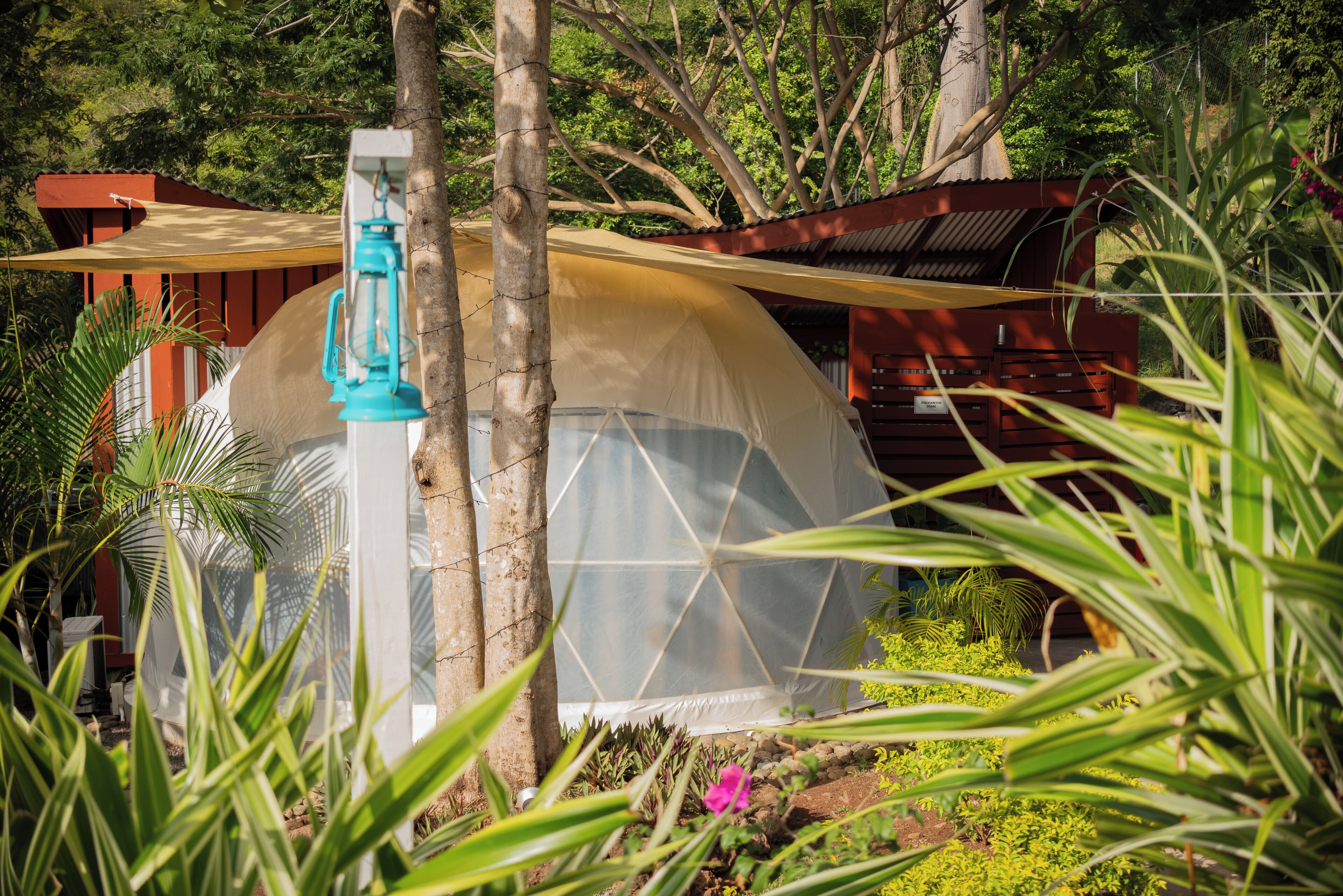 Luxury Tent | Iron/ironing board, free rollaway beds, free WiFi, bed sheets