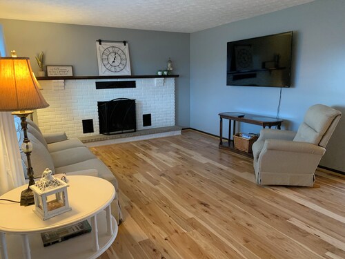 Charming 3-bedroom house with WiFi and AC in the heart of Walnut Creek.