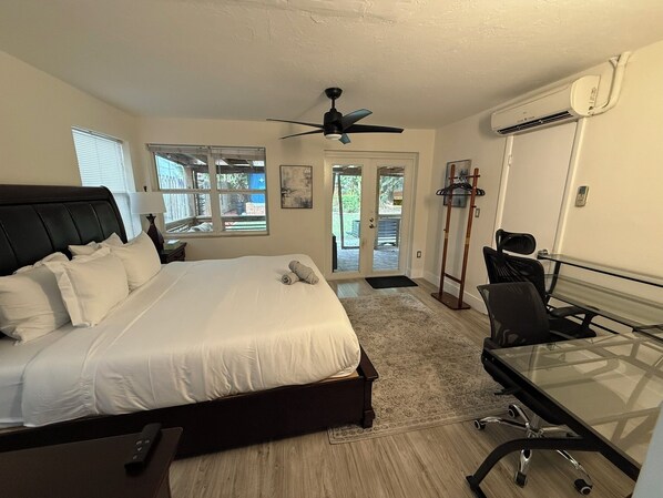 3 habitaciones, tabla de planchar con plancha, wifi y ropa de cama 