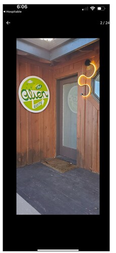 5 min from I-5 Modern Mountain View Alien Suite
