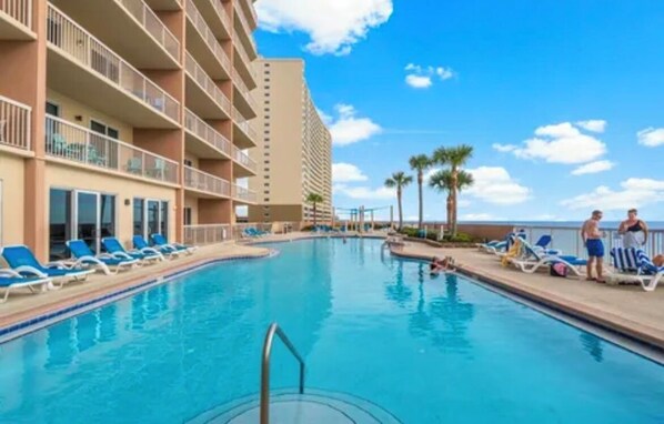 Outdoor pool, a heated pool