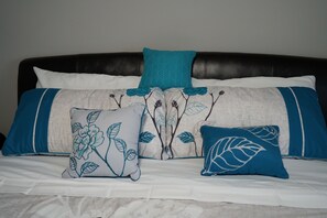 3 Schlafzimmer, Bügeleisen/Bügelbrett, kostenloses WLAN, Bettwäsche