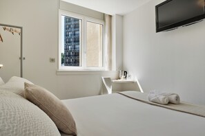 مكواة/لوح كي وأسرّة أطفال/رضّع (مجانًا) وواي فاي مجانًا وملاءات أسرّة