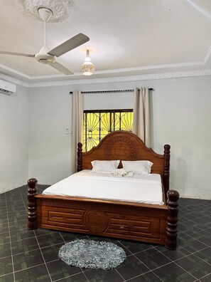 3 chambres, fer et planche à repasser, Wi-Fi