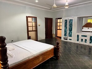 3 bedrooms, iron/ironing board, WiFi