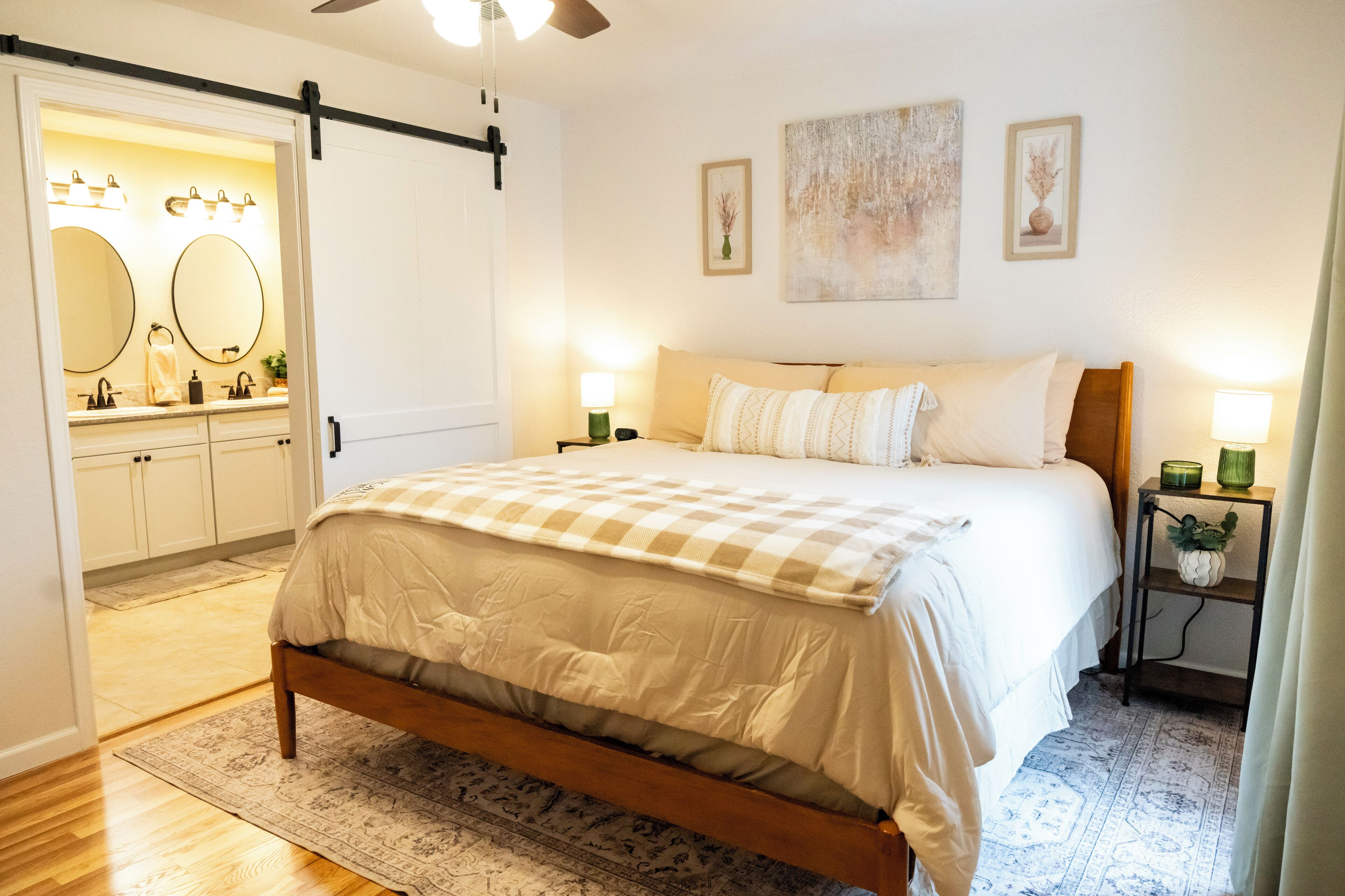 3 habitaciones, escritorio, tabla de planchar con plancha y wifi 