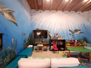 Children's theme room