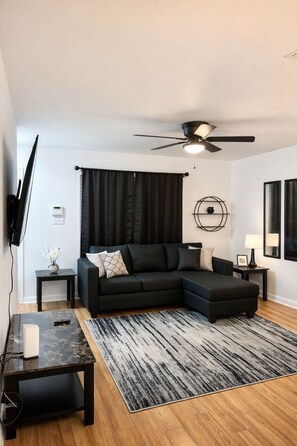 Smart TV - Family & Work-Ready 3BR (Tallahassee)