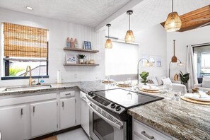 Appart'hôtel, 2 grands lits (Kailua Bay Resort#4-306) | Cuisine privée