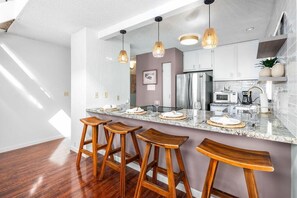 Apartment, 2 Queen-Betten (Kailua Bay Resort#4-306) | Eigene Küche | Küchenrolle